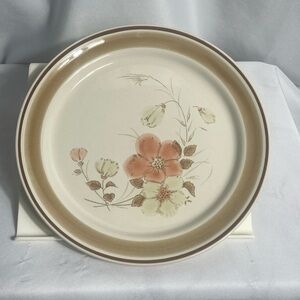 Water Colors Heartside Vintage Floral Hand Decorated Stoneware Dinner Plate 10"